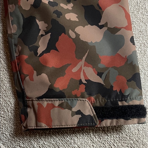 Eddie Baur Packable Camouflage Rainfoil Jacket, Small - Picture 9 of 13